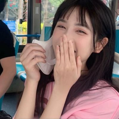 英雄王座变态版下载